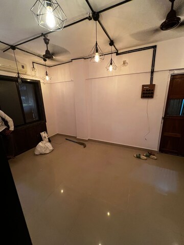 Master Bedroom in 2 BHK Apartment at Vasant Valley Ivy Tower, Malad East – for Rent