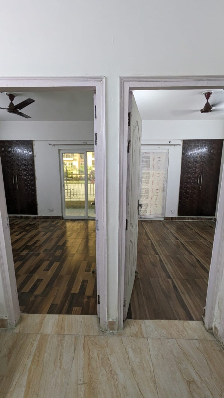 Bedroom, migsun-roof 2 Bedroom 817 Sq.Ft. Apartment In Raj Nagar Extension Ghaziabad 8264231