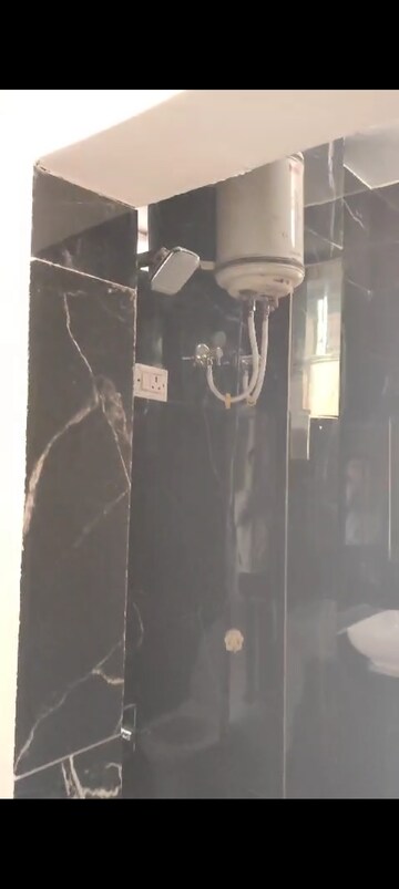 Furnished Amenities in 1 BHK Builder Floor at DLF City Phase III, Sector 24 – for Rent