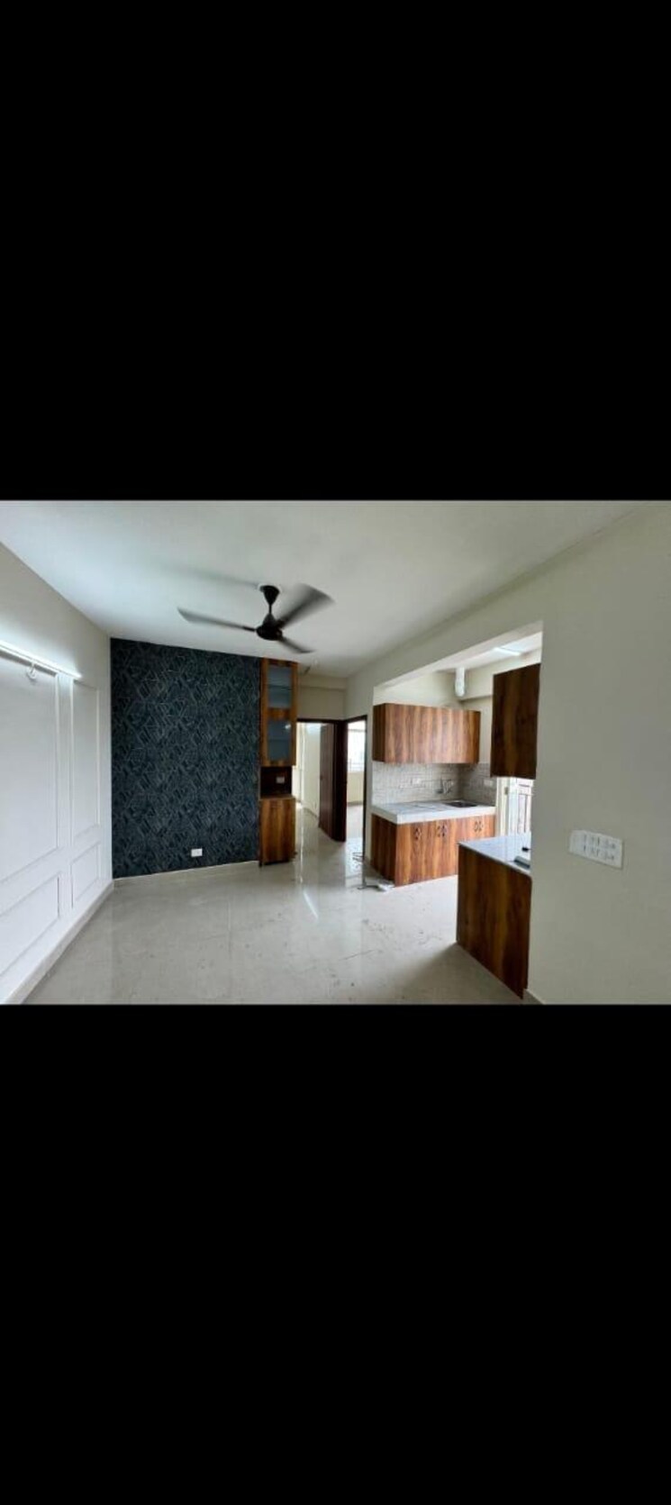 Living Room, suncity-avenue-76 2 Bedroom 735 Sq.Ft. Apartment In Sector 76 Gurgaon 8264297