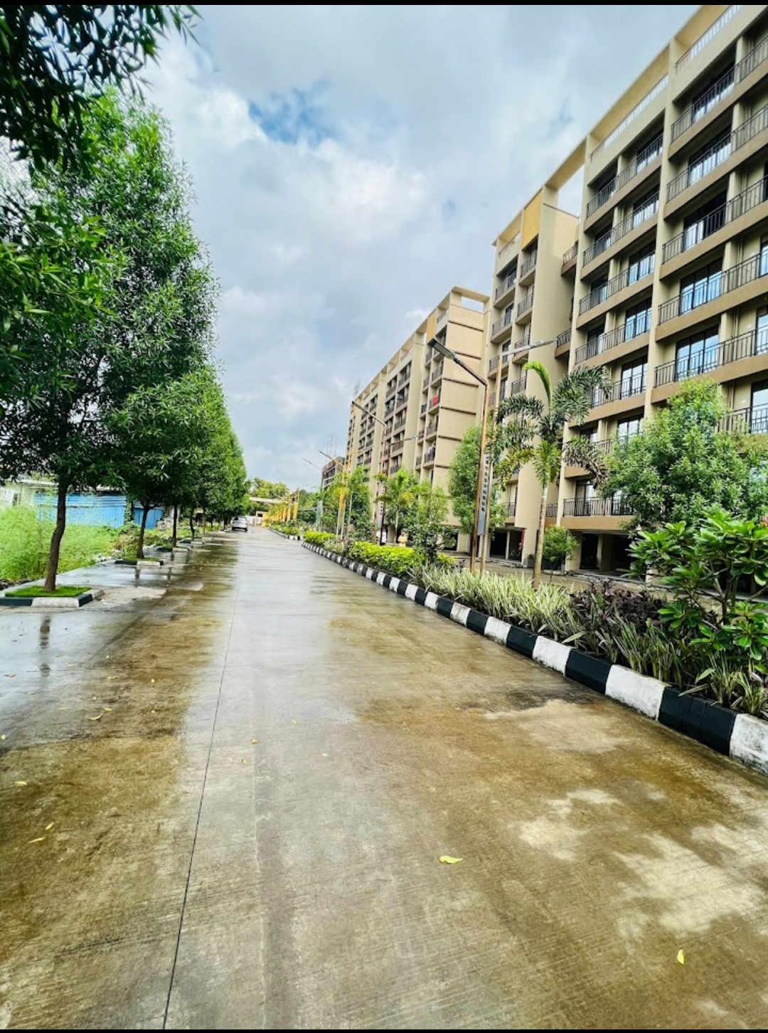 1 Rk  390 Sq.Ft. Apartment in Raj Tulsi Kalash City