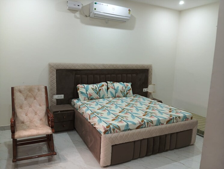 Bedroom, dlf-regent-house 4 Bedroom 1700 Sq.Ft. Apartment In Dlf Phase iv Gurgaon 8264653