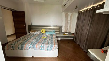 Bedroom in 1.5 BHK Apartment at Lodha Casa Viva, Majiwada – for Rent