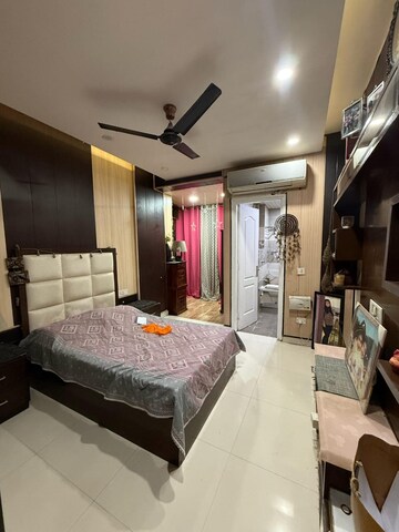 Bedroom in 5 BHK Apartment at Monarch Apartments Zirakpur, Vip Road – for Rent