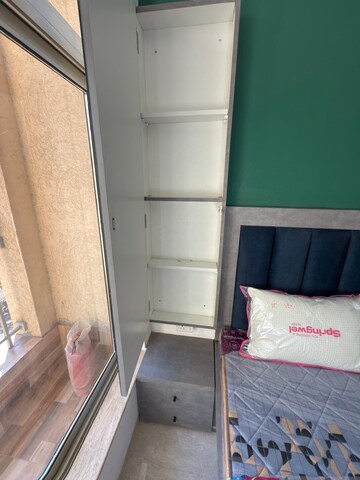 Furnished Amenities in 1 BHK Apartment at Hiranandani Solitaire Studio Apartment, Ghodbunder Road – for Rent
