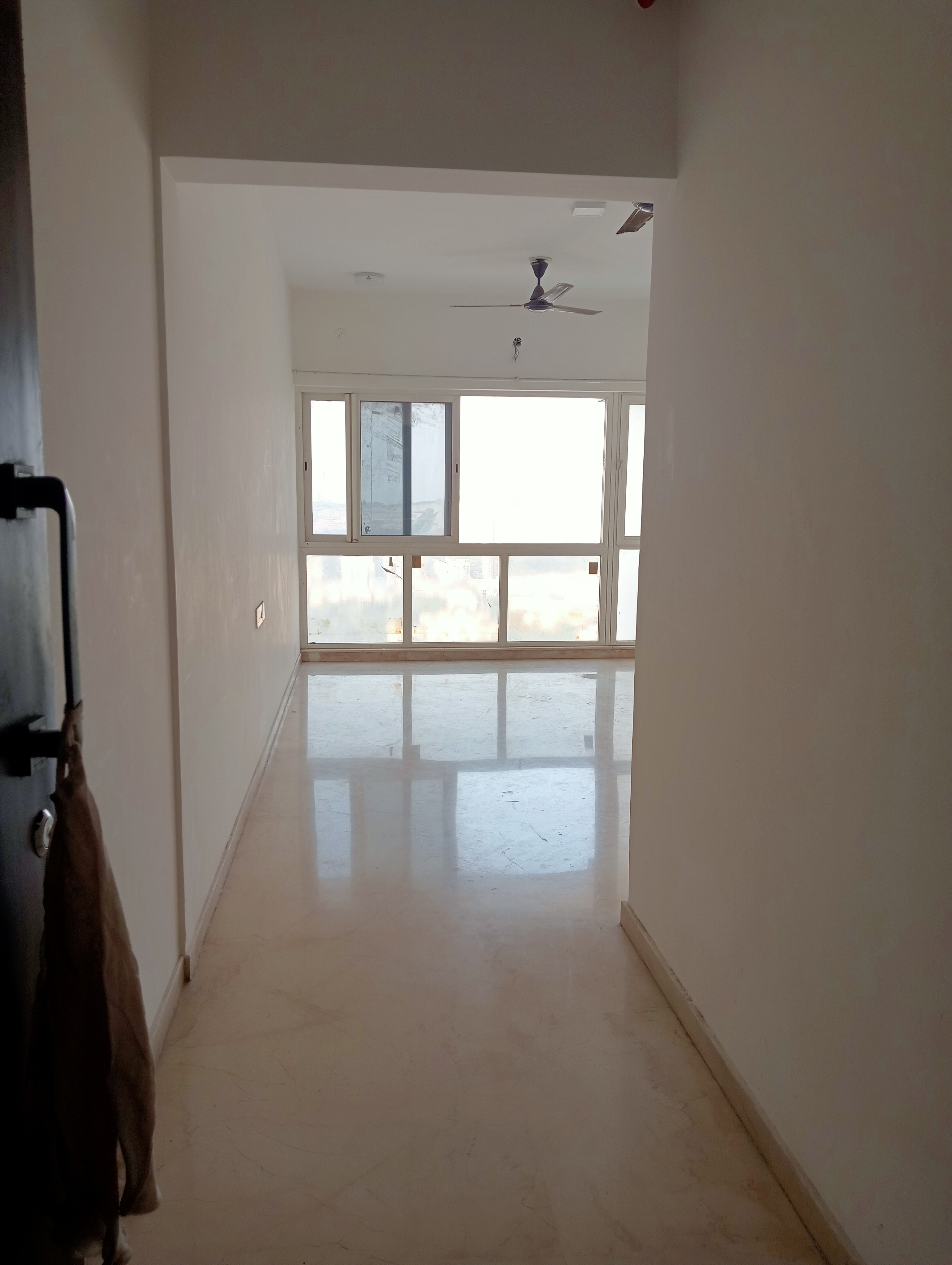 2 BHK Apartment For Sale in Omkar Ananta
