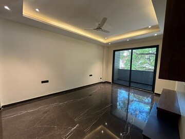 Room in 4 BHK Builder Floor at Sector 47 – for Sale