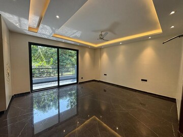 Room in 4 BHK Builder Floor at Sector 47 – for Sale