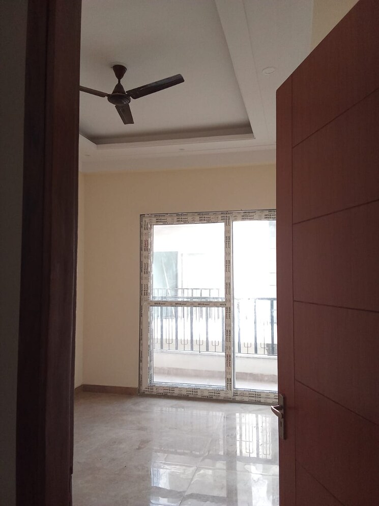 Room, unitech-the-world-spa 5 Bedroom 5200 Sq.Ft. Apartment In Sector 30 Gurgaon 8264810