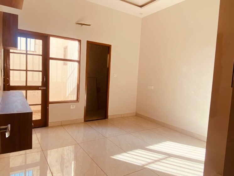 Room, sector 124 3 Bedroom 125 Sq.Yd. Independent House In Sector 124 Mohali 8264826