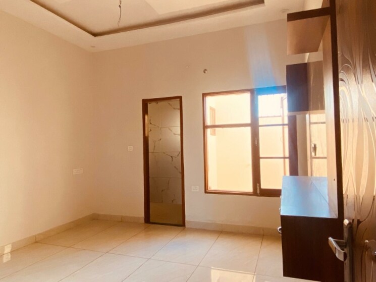 Room, sector 124 3 Bedroom 125 Sq.Yd. Independent House In Sector 124 Mohali 8264826
