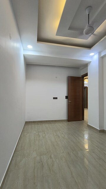 Room in 3 BHK Builder Floor at Indrapuram – for Sale