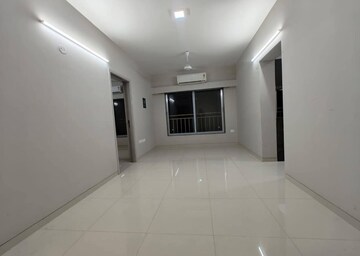 Room in 2 BHK Apartment at Srishti complex Powai, Powai – for Rent