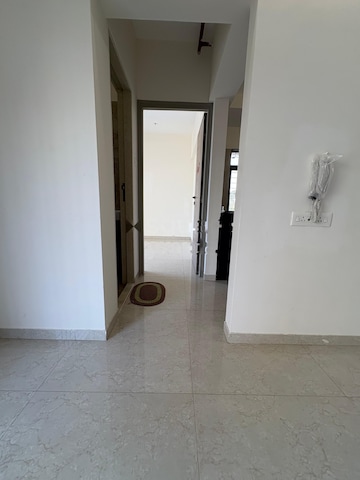 Room in 1 BHK Apartment at Adityaraj Breeze, Vikhroli East – for Rent
