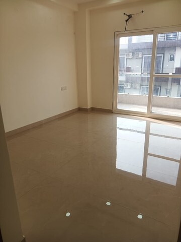 Room in 4 BHK Builder Floor at Sector 38 – for Sale