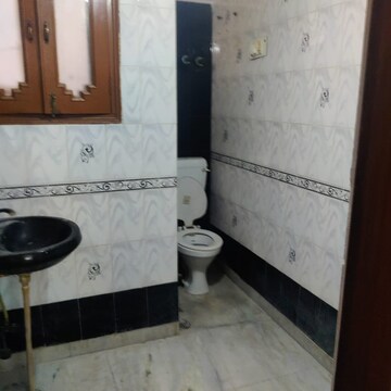 Kitchen in 2 BHK Builder Floor at Sector 56 – for Rent