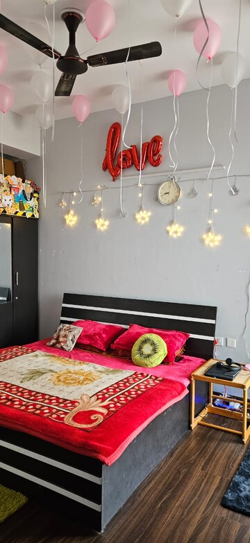 Bedroom in 4 BHK Apartment at Auram Floor, South City 2 – for Rent