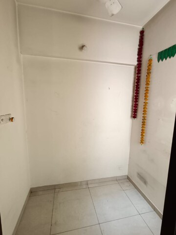 Bathroom in 3.5 BHK Apartment at Mahindra Lifespaces Antheia, Pimpri – for Sale