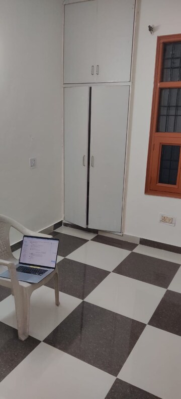 Furnished Amenities in 3 BHK Apartment at NK Savitry Enclave, Vip Road – for Rent