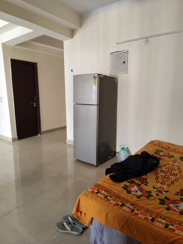 Bedroom in 3.5 BHK Apartment at Futec Gateway, Sector 75 – for Rent