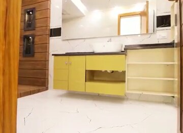 Kitchen in 3 BHK Builder Floor at Sector 46 – for Sale