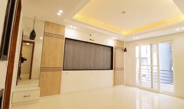 Room in 3 BHK Builder Floor at Sector 46 – for Sale