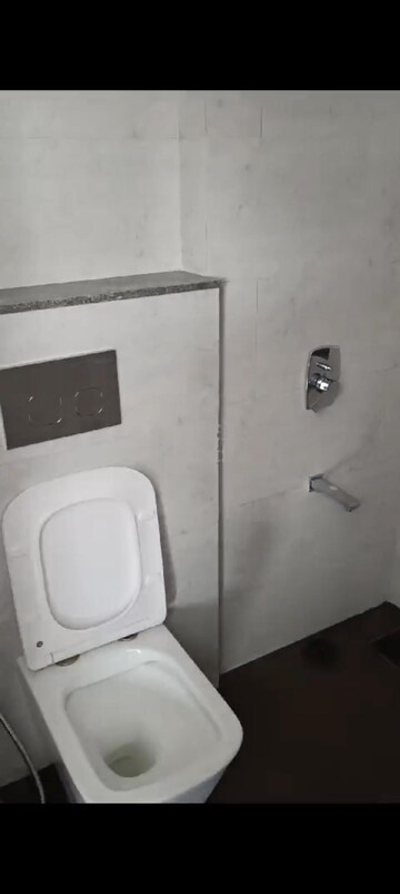 Bathroom in 2 BHK Apartment at Dynamix Avanya, Dahisar East – for Rent