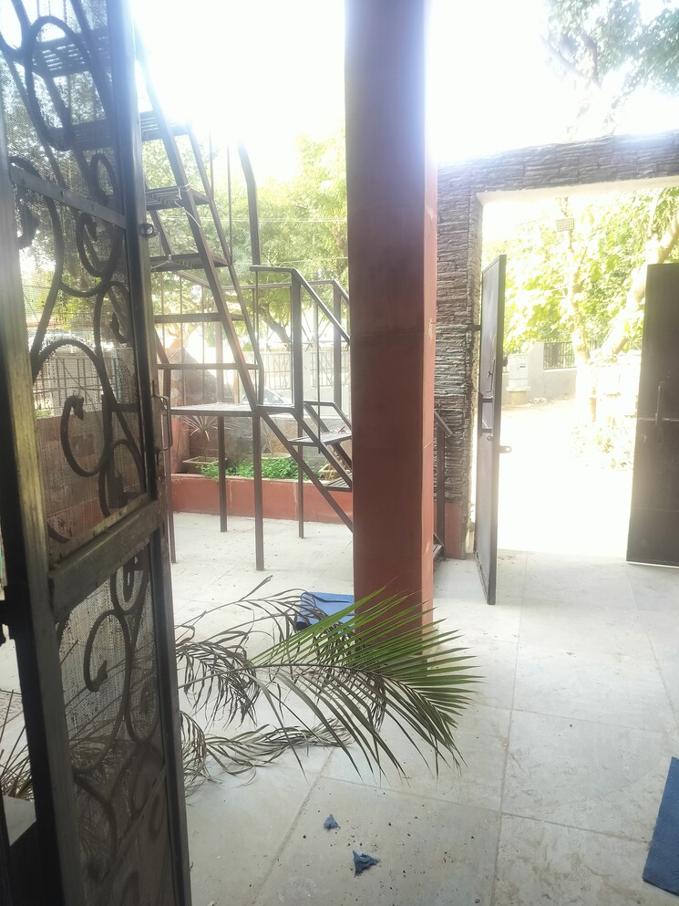 Balcony, palam-vihar-residents-association 3.5 Bedroom 66 Sq.Yd. Independent House In Palam Vihar Gurgaon 8265078