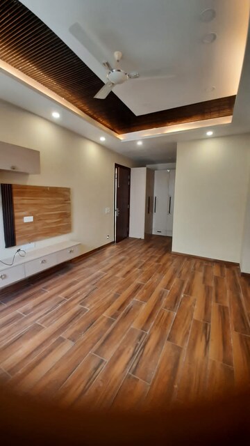 Bedroom in 4 BHK Builder Floor at Sector 46 – for Sale