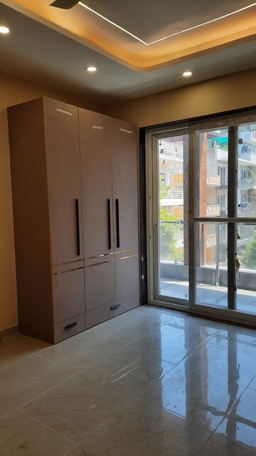 Room in 4 BHK Builder Floor at Sector 46 – for Sale