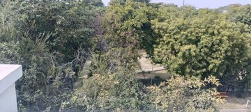 Master Bedroom in 6 BHK Independent House at RWA Apartments Sector 47, Sector 47 – for Sale