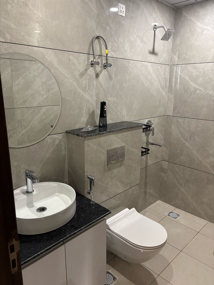Bathroom, omaxe-lake 3 Bedroom 1691 Sq.Ft. Apartment In North Mullanpur Chandigarh 8265286