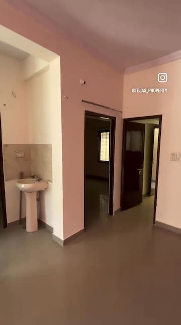 Room in 3 BHK Independent House at Baghmugalia – for Sale