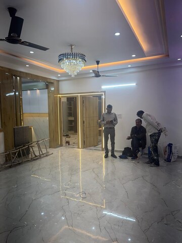 Parking in 3 BHK Apartment at Niho Marvel Scottish Garden, Ahinsa Khand ii – for Sale