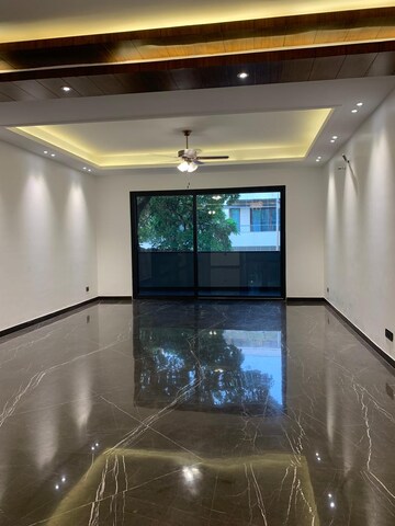 Living Room in 4 BHK Builder Floor at Sector 47 – for Sale