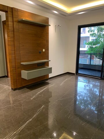 Room in 4 BHK Builder Floor at Sector 47 – for Sale