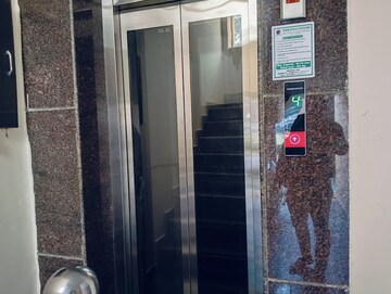 Building Lobby in 3 BHK Builder Floor at M3M Atrium, Sector 57 – for Rent