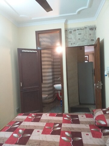 Bedroom in 2 BHK Builder Floor at Old Rajinder Nagar – for Rent