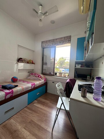 Master Bedroom in 2 BHK Apartment at Lodha Eternis, Andheri East – for Rent