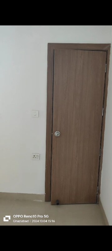 Furnished Amenities in 3.5 BHK Apartment at ATS Nobility, Sector 4, Greater Noida – for Rent