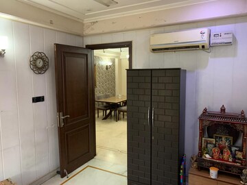 Building Lobby in 3 BHK Builder Floor at Kailash Colony – for Rent