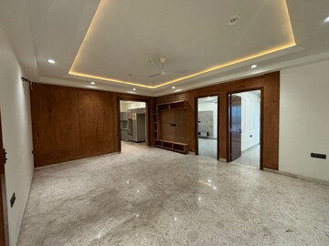 Room in 4 BHK Builder Floor at Sector 47 – for Sale
