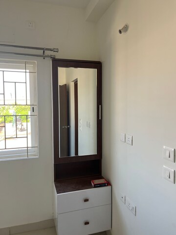 Room in 2 BHK Apartment at Prestige Finsbury Park Hyde, Bagaluru  – for Rent