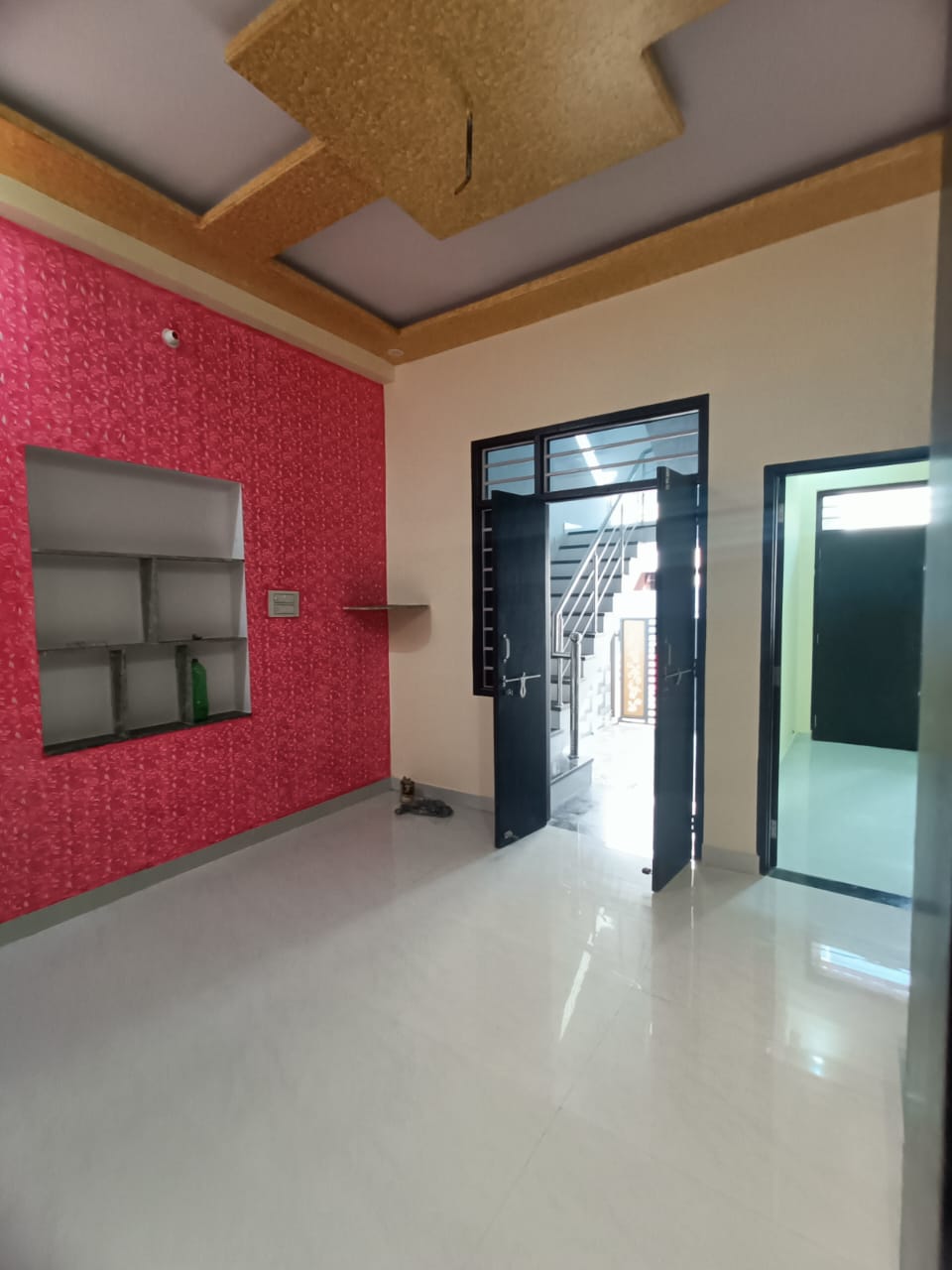 3 BHK + Pooja Room,Servant Room,Study Room,Extra Room 1700 Sq.Ft. Independent House in Ansal Sushant City II