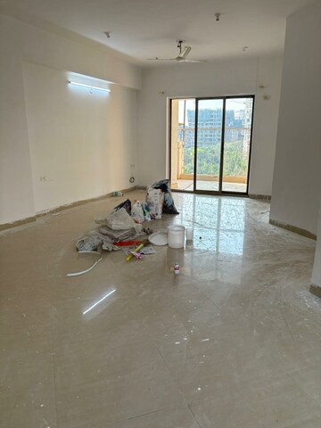 Room in 3 BHK Apartment at NRI Complex Phase 2, Seawoods – for Rent