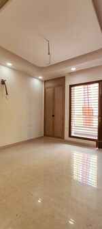 3 BHK 250 Sq.Yd. Builder Floor in BPTP Park Central