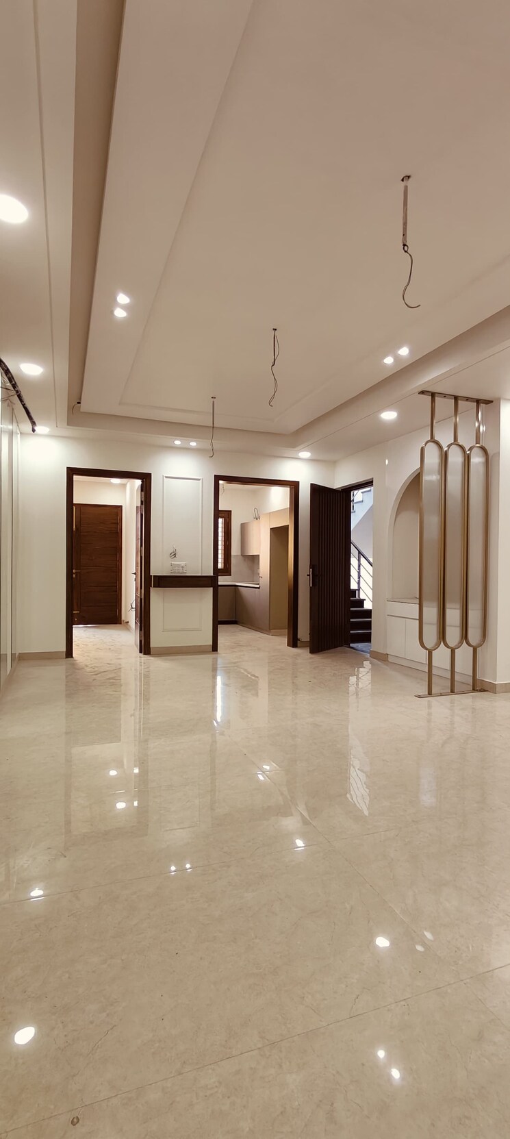 Living Room, bptp-park-central 3 Bedroom 250 Sq.Yd. Builder Floor In Sector 85 Faridabad 8266012