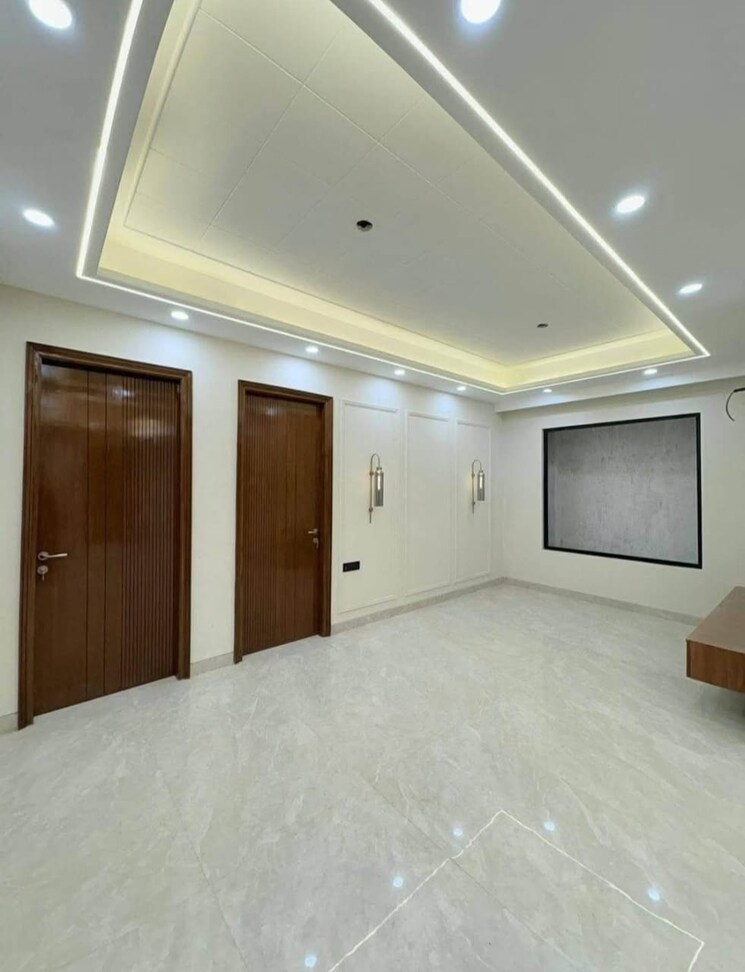 Room, sector 67 4 Bedroom 2200 Sq.Ft. Builder Floor In Sector 67 Gurgaon 8266030