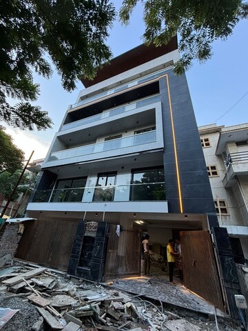 4 BHK Builder Floor – Exterior View View at Infinite Luxury, South City 2 - for Rent