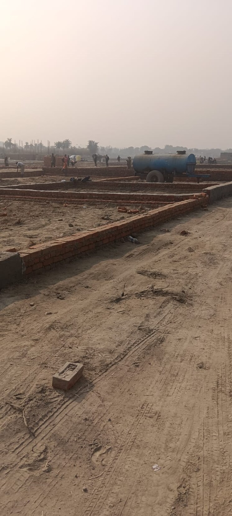 undefined, bhopani village  150 Sq.Yd. Plot In Bhopani Village Faridabad 8266062